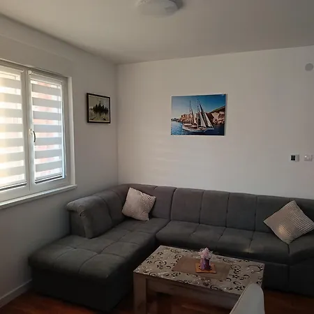 Apartman Leo